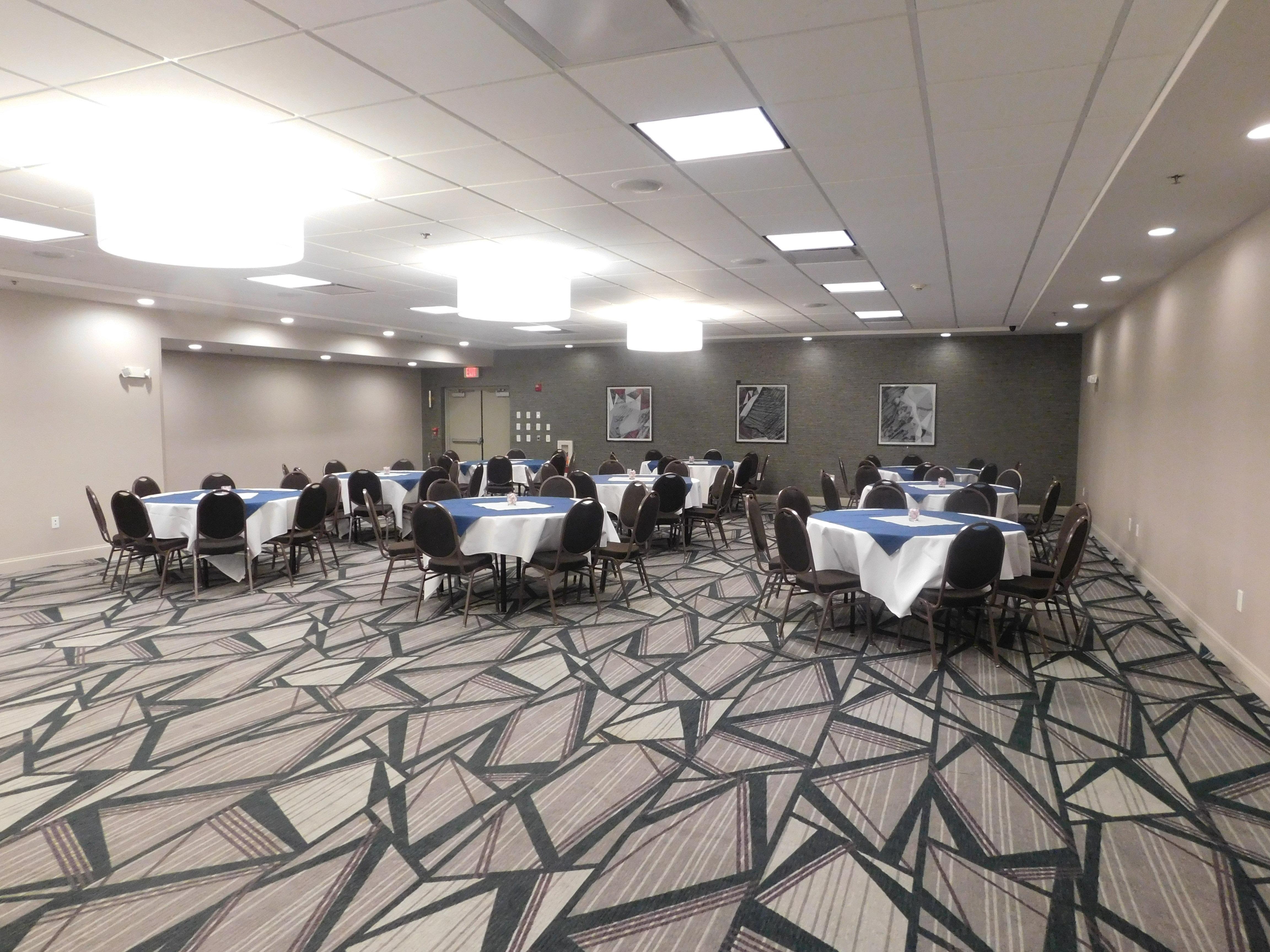 Holiday Inn Hotel & Suites Rochester - Marketplace By Ihg Exterior foto